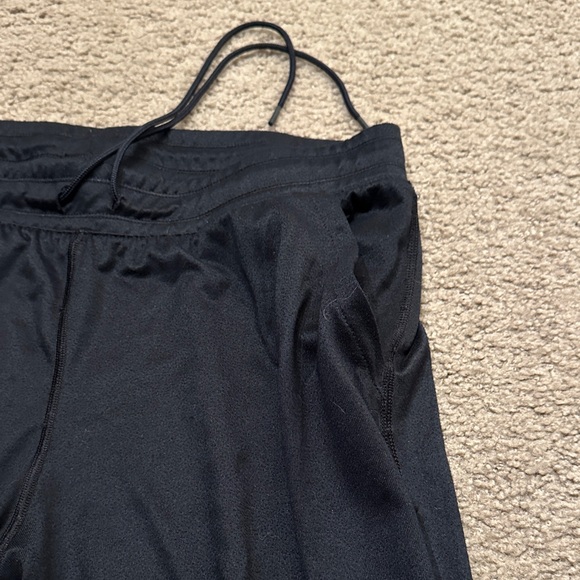 Under Armour Mens Drawstring Loose Fit HeatGear Sweatpants Black Size XL - Picture 3 of 5